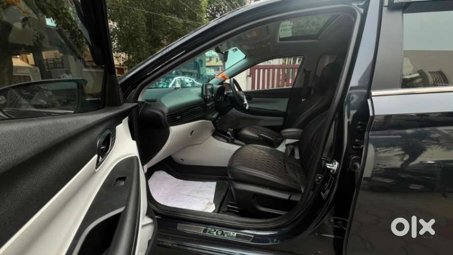 Hyundai I20 Sportz 1.2 Ivt, 2024, Petrol