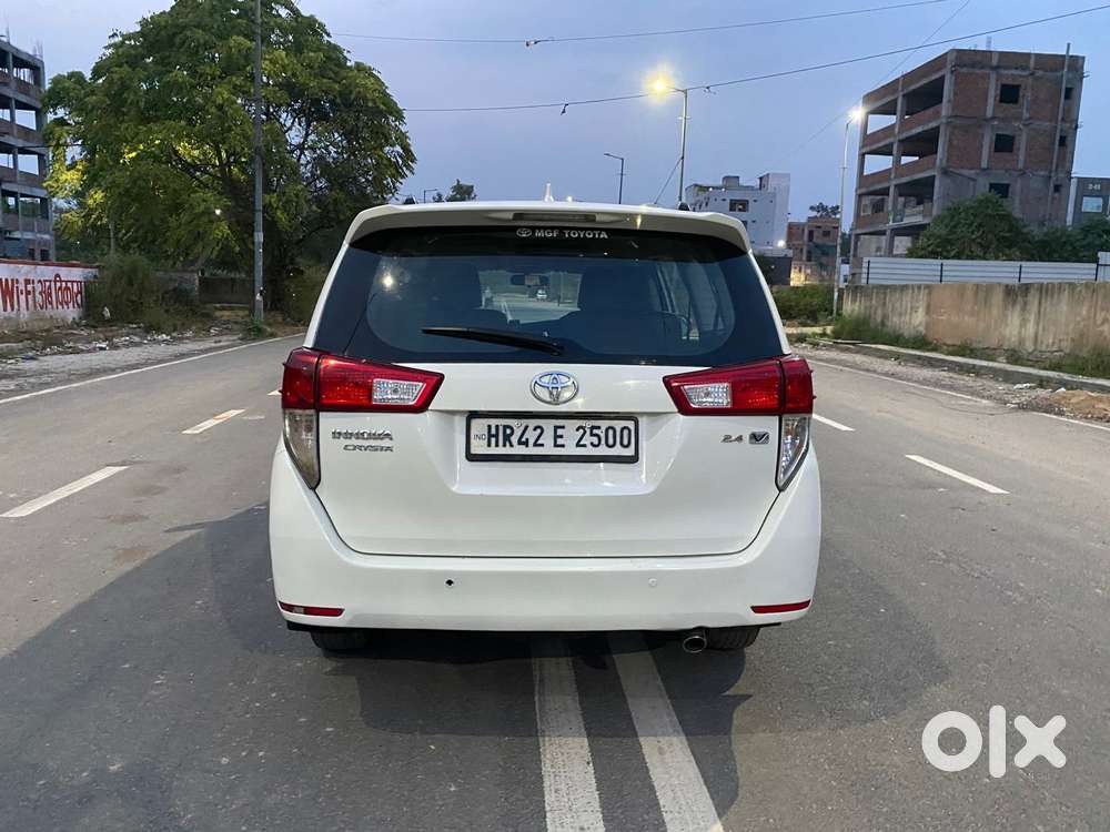 Toyota Innova Crysta 2.4 V 8 Str, 2018, Diesel