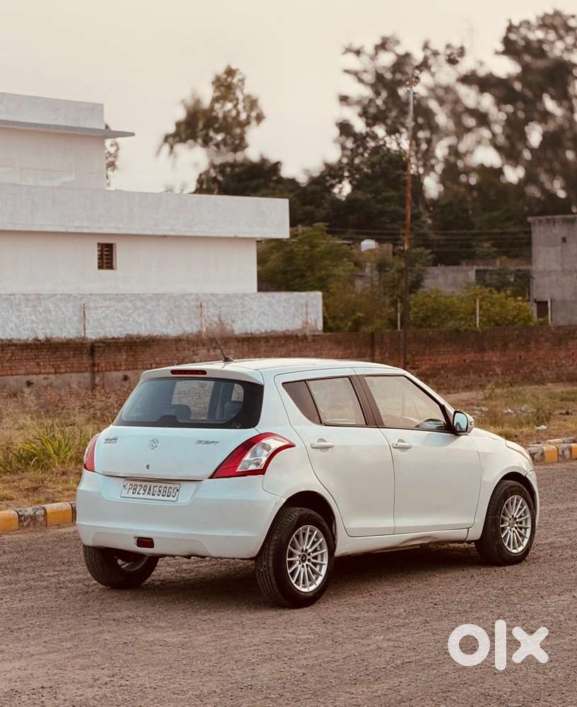 Maruti Suzuki Swift 2012