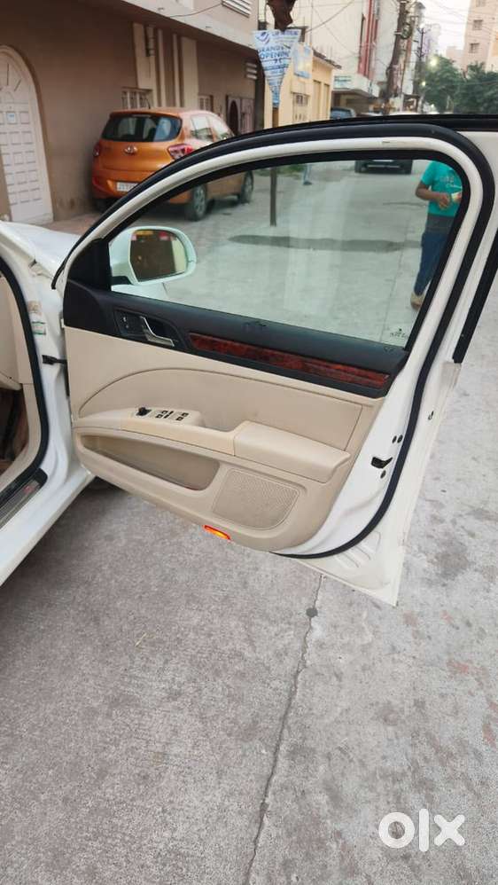Skoda Superb 2010 Petrol Well Maintained