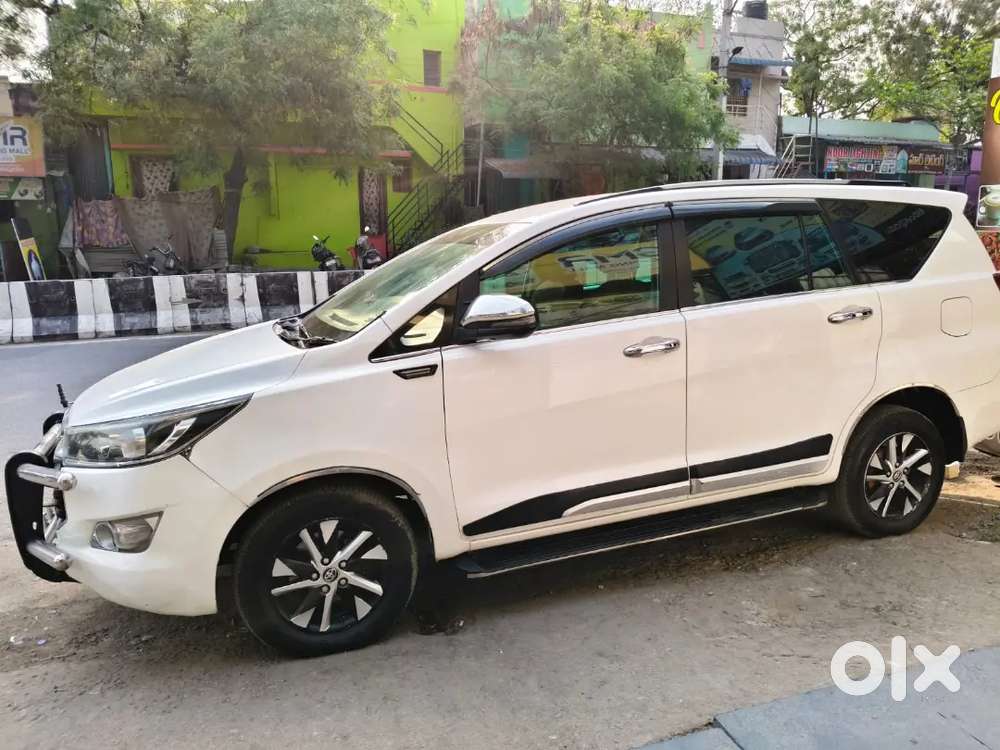 Toyota Innova Crysta 2019