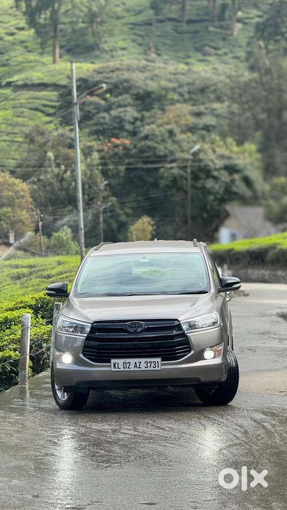 Toyota Innova Crysta 2016 Diesel Well Maintained