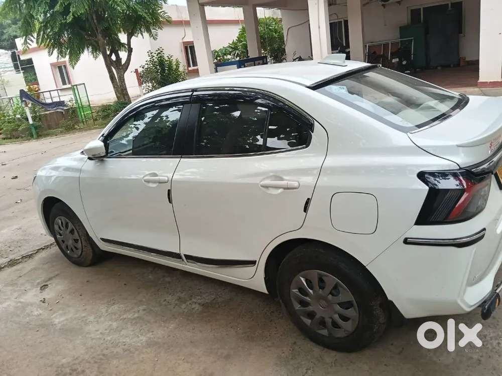 Maruti Dzire 1.2 Vxi 2025