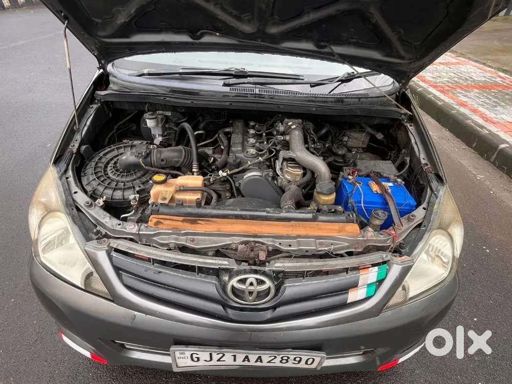 Toyota Innova 2010 Diesel Well Maintained
