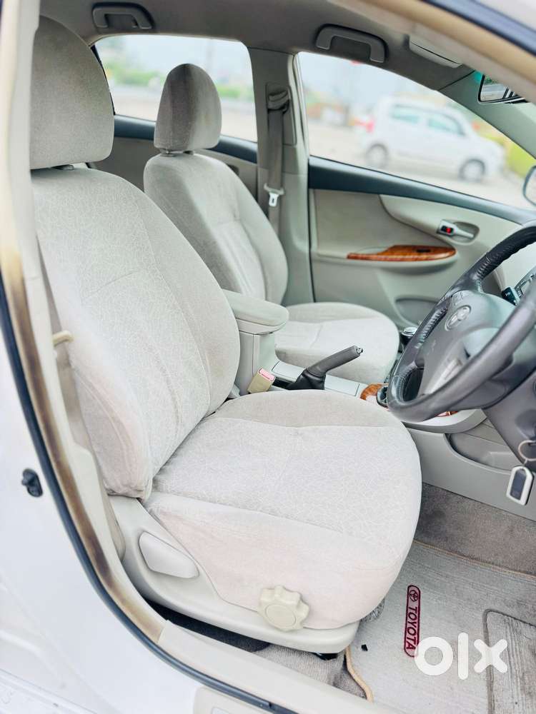 Toyota Corolla Altis, 2010, Petrol