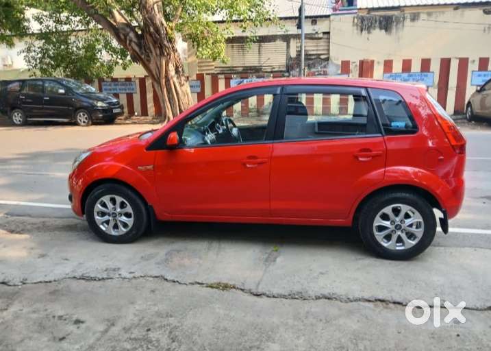 Ford Figo 1.2p Titanium Mt, 2012, Diesel