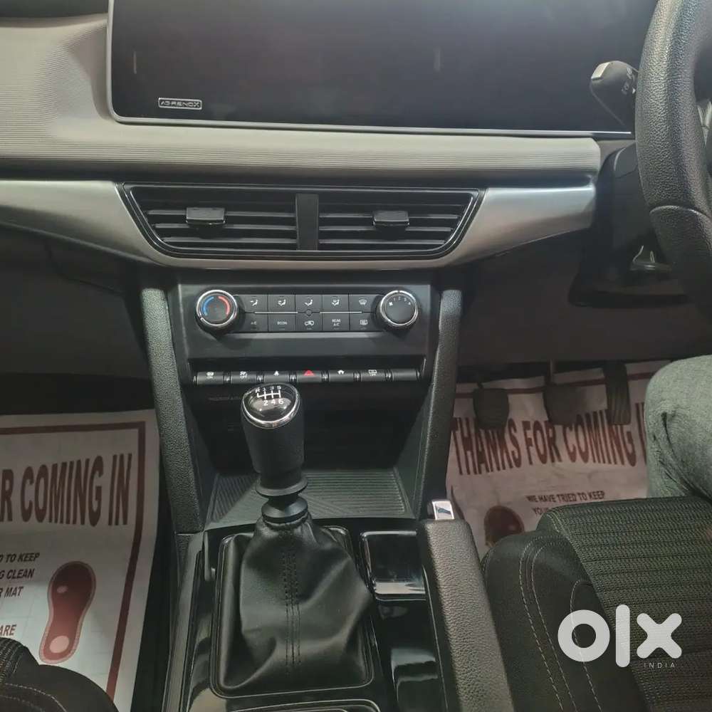 Mahindra Xuv700 2021 Year