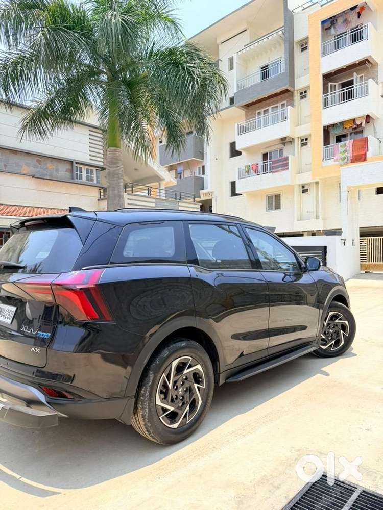 Mahindra Xuv700 Ax5 With 7xo Alloy Wheels And Tyres