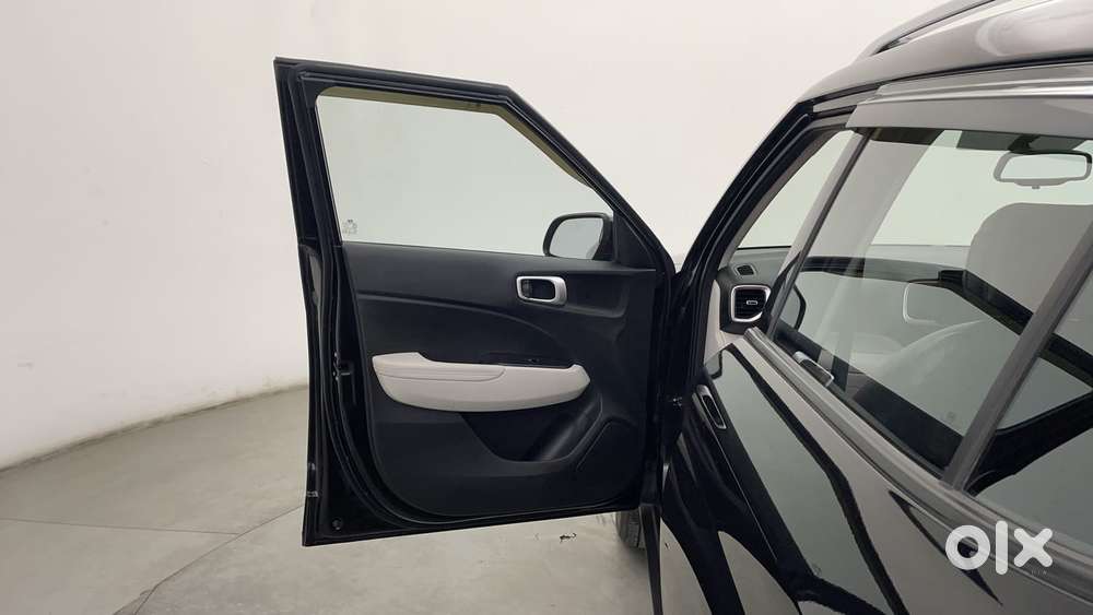 Hyundai Venue 1.0 Sx (o) Turbo Dct, 2023, Petrol