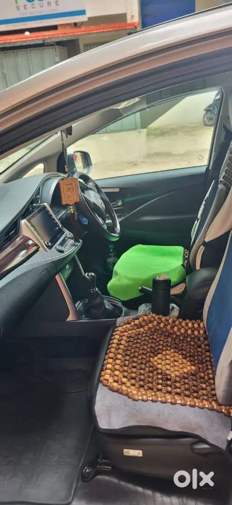 Toyota Innova Crysta 2024