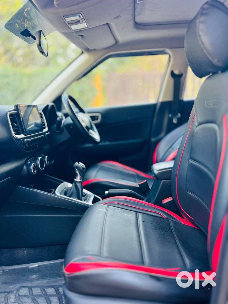 Hyundai Venue Sx Mt, 2022, Diesel