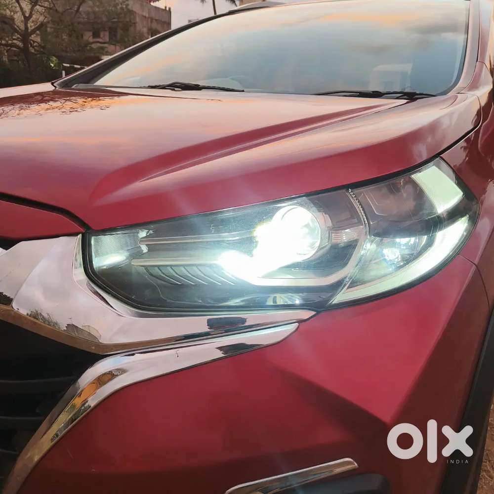 Honda Wr-v Vx Petrol – 2022 – Radiant Red Metallic – Top Model