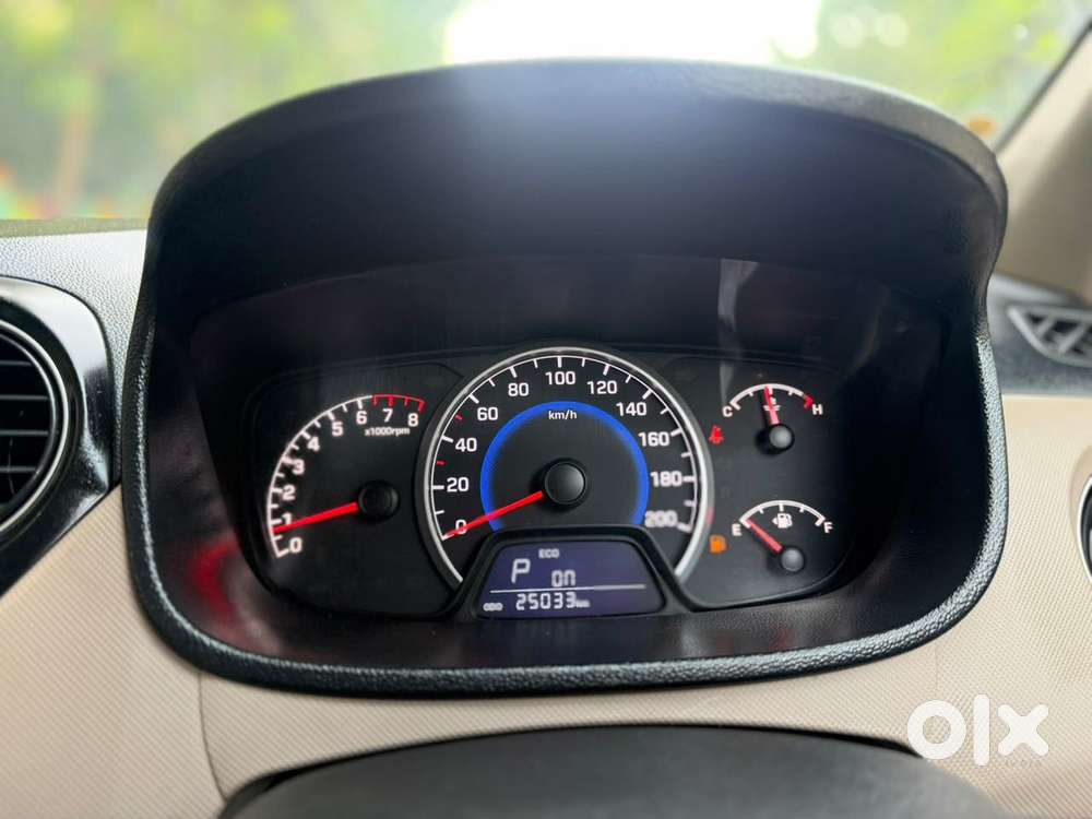 Hyundai Grand I10 At Sportz, 2019, Petrol