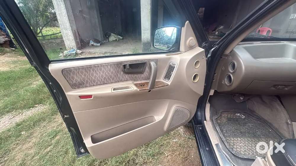 Tata Safari Storme 2012 With Diesel Engine