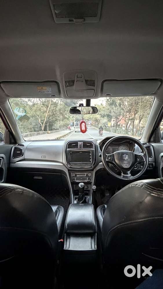 Maruti Suzuki Vitara Brezza Zdi+ Dual Tone Mt, 2016, Diesel
