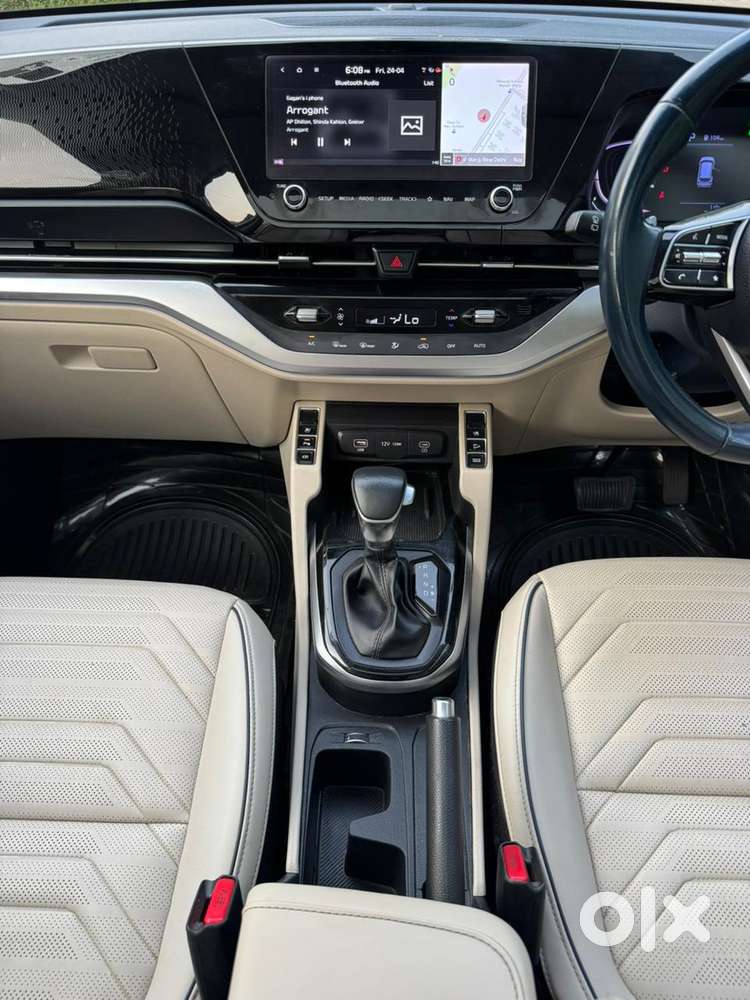 Kia Carens 1.5 Luxury Plus Turbo 7 Str, 2022, Petrol