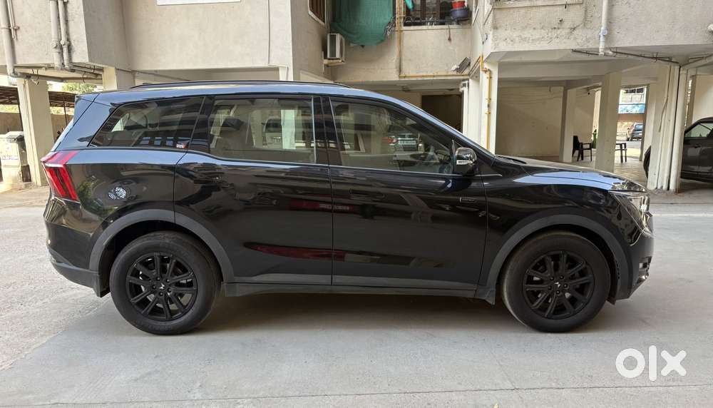 Mahindra Xuv700 2.2 Ax 7 Diesel At Luxury Pack Str, 2025, Diesel