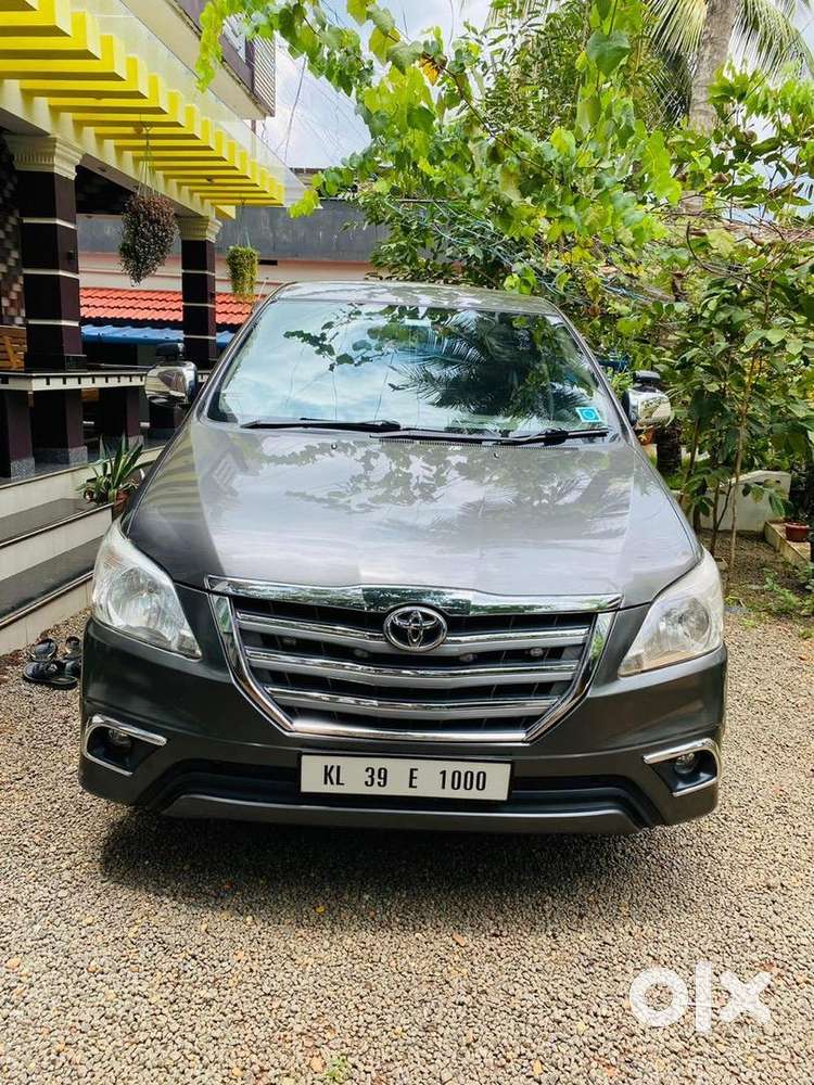 Toyota Innova 2012 Diesel 163000 Km Driven