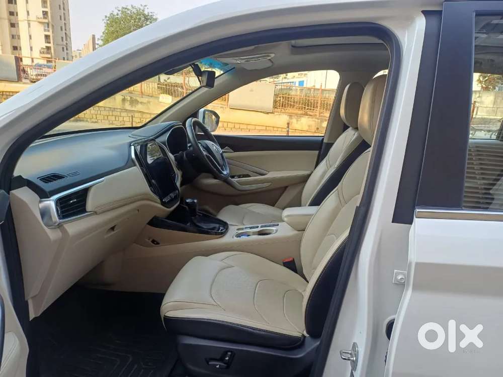 MG Hector Sharp AT, 2022, Petrol