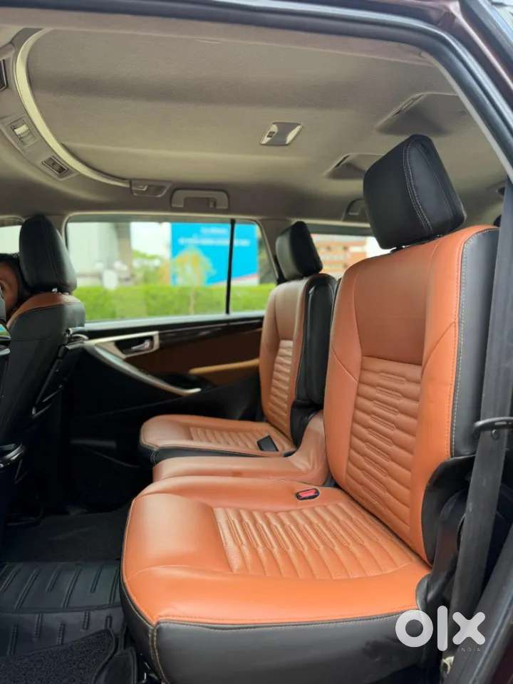 Toyota Innova Crysta 2.8 Zx At 7 Seater, 2019, Diesel