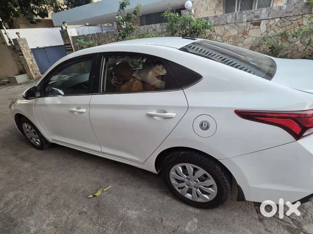 Hyundai Verna 1.6 Ex Crdi 2017