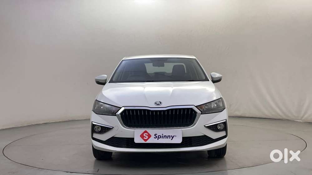 Skoda Slavia Ambition 1.0l Tsi At, 2022, Petrol