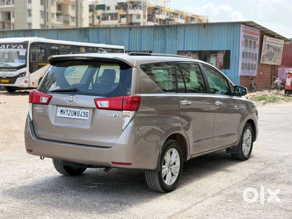 Toyota Innova Crysta 2.8z Automatic, 2016, Diesel