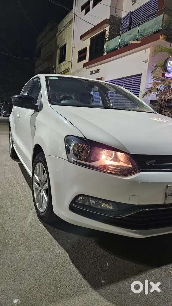 Volkswagen Polo Gt Tsi
Its 1.2l Dsg Gearbox
 2015 Petrol 88000 Km