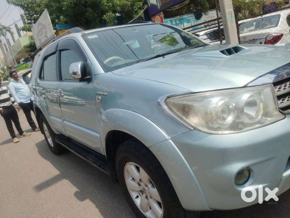 Toyota Fortuner [ ] 3.0 4x4 Mt, 2011, Diesel