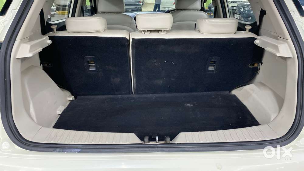 Mahindra Xuv300 W8 Option, 2022, Petrol