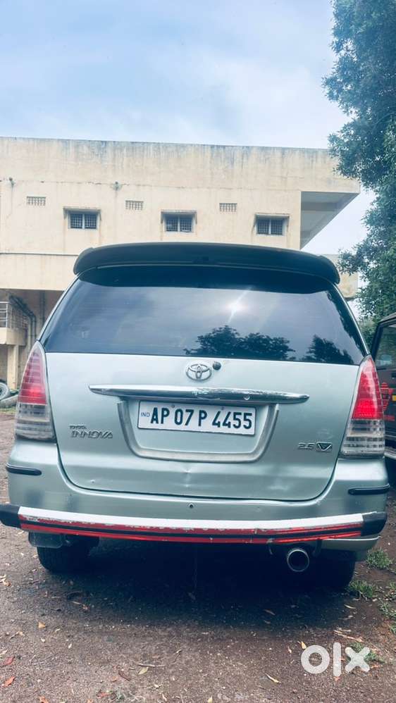 Toyota Innova 2005 Diesel Well Maintained