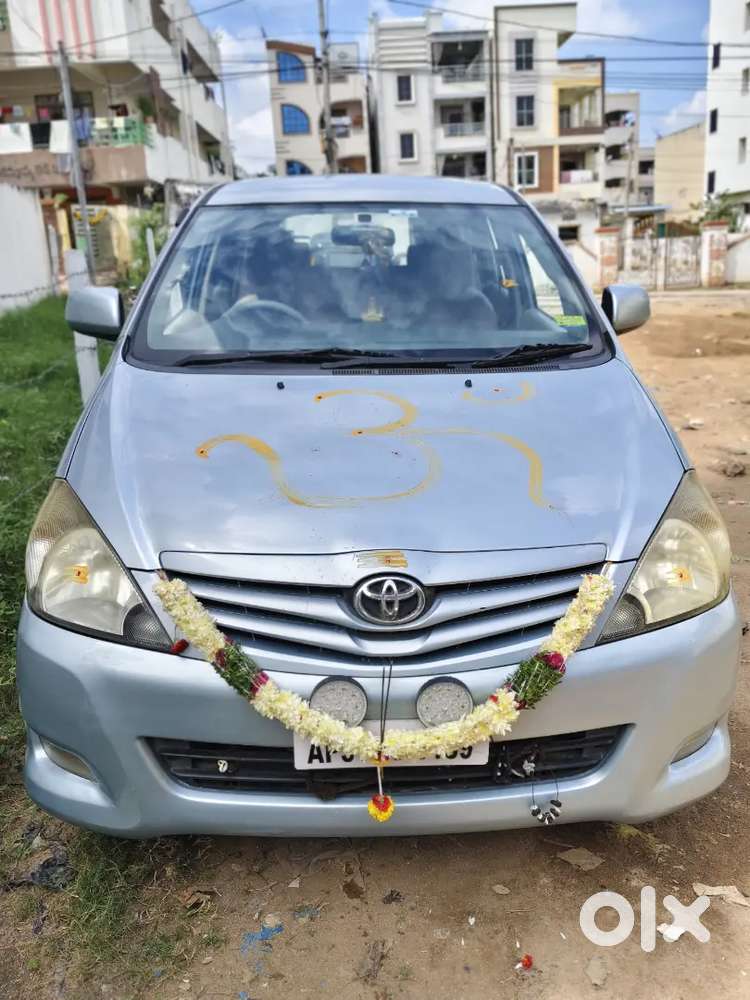 Toyota Innova G3 2010 Diesel Automatic