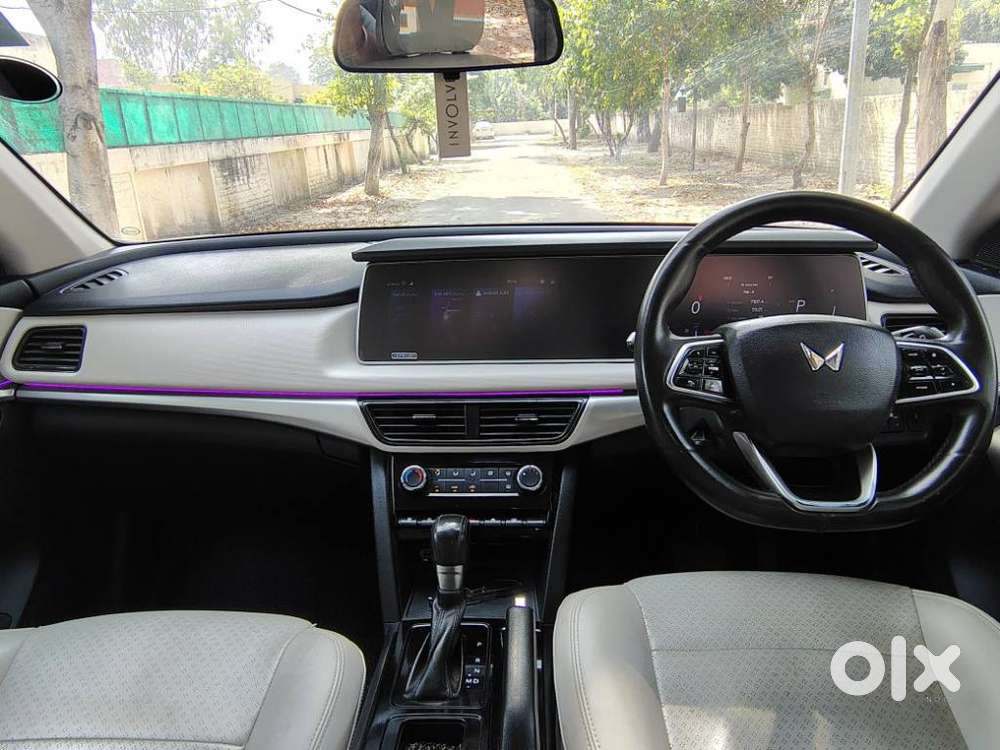 Mahindra Xuv700 2.2 Ax 3 Diesel At 5 Str, 2022, Diesel