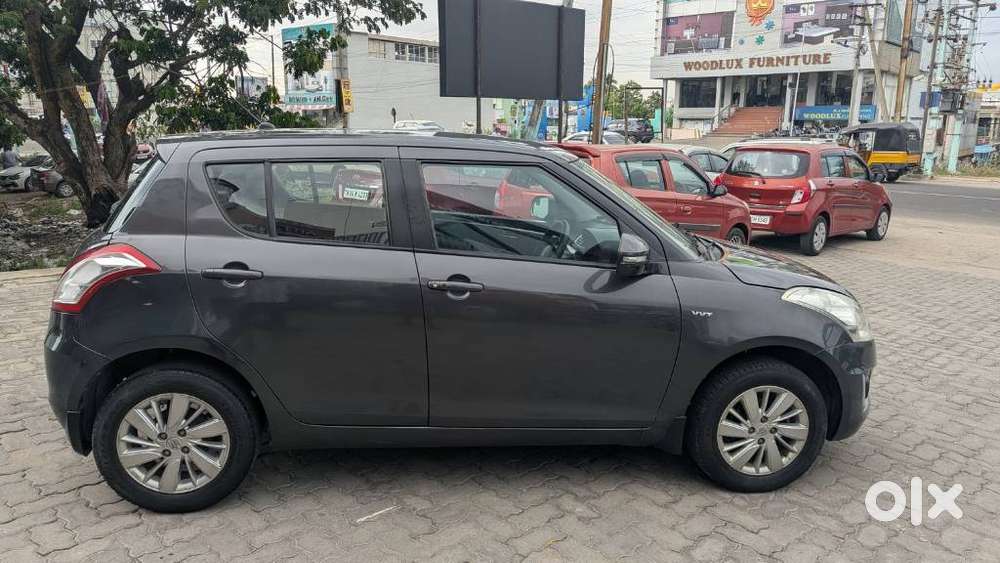Maruti Suzuki Swift Vvt Zxi, 2016, Petrol