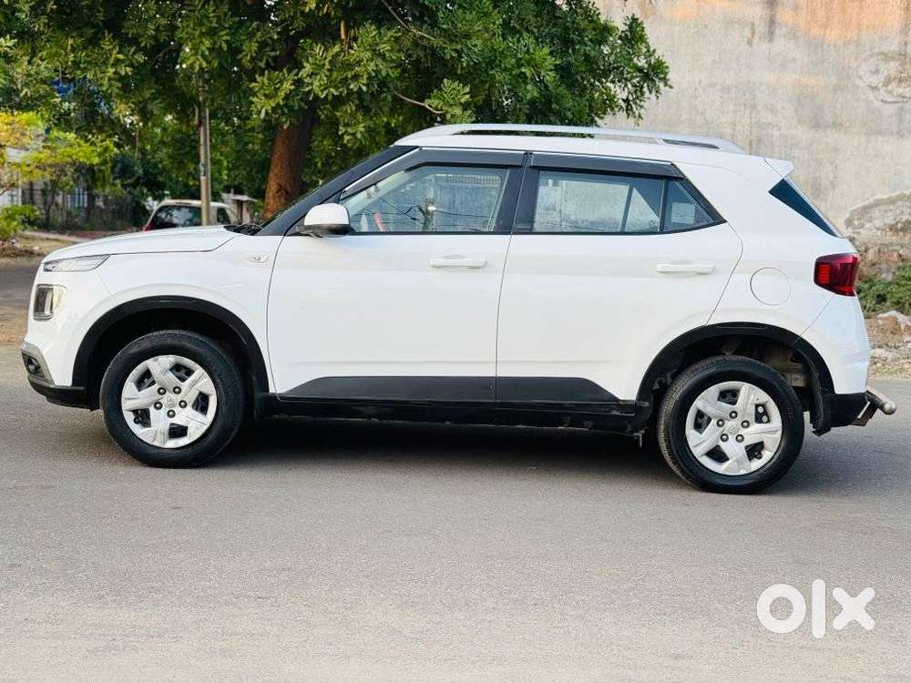 Hyundai Venue S, 2020, Petrol