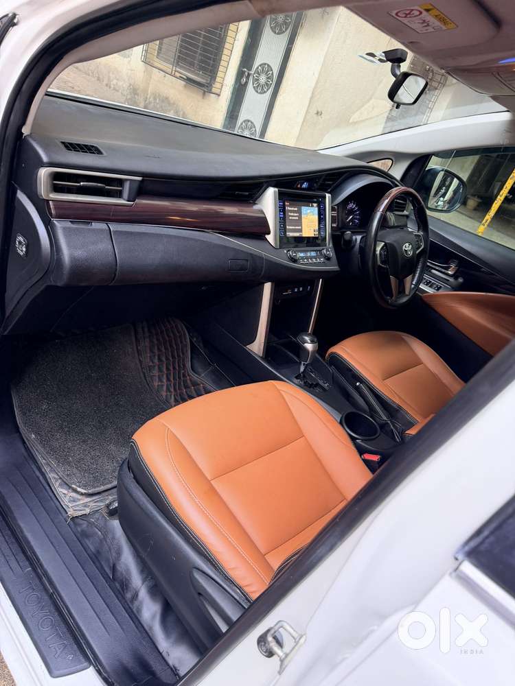 Toyota Innova Crysta