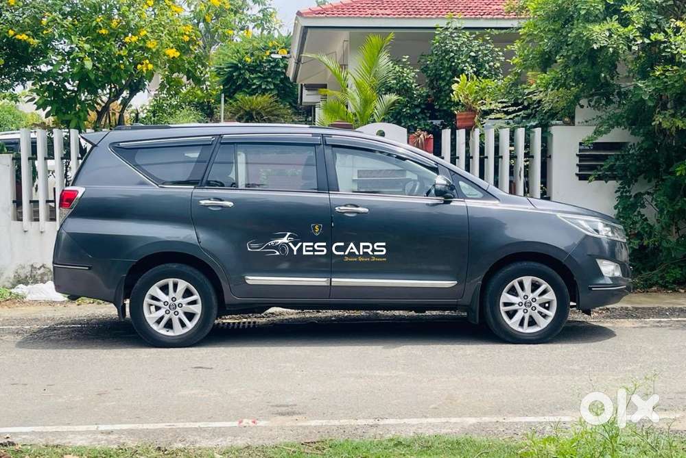 Toyota Innova Crysta 2.4 G Mt, 2017, Diesel