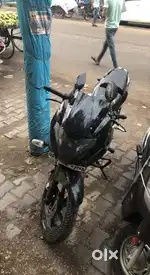 Pulsar 220