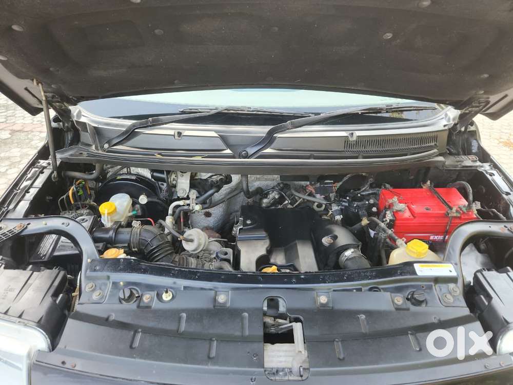 Mahindra Tuv 300 T8 Amt (automatic), 2016, Diesel