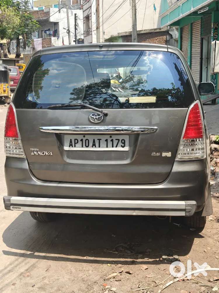 Toyota Innova 2009 Diesel 144246 Km Driven