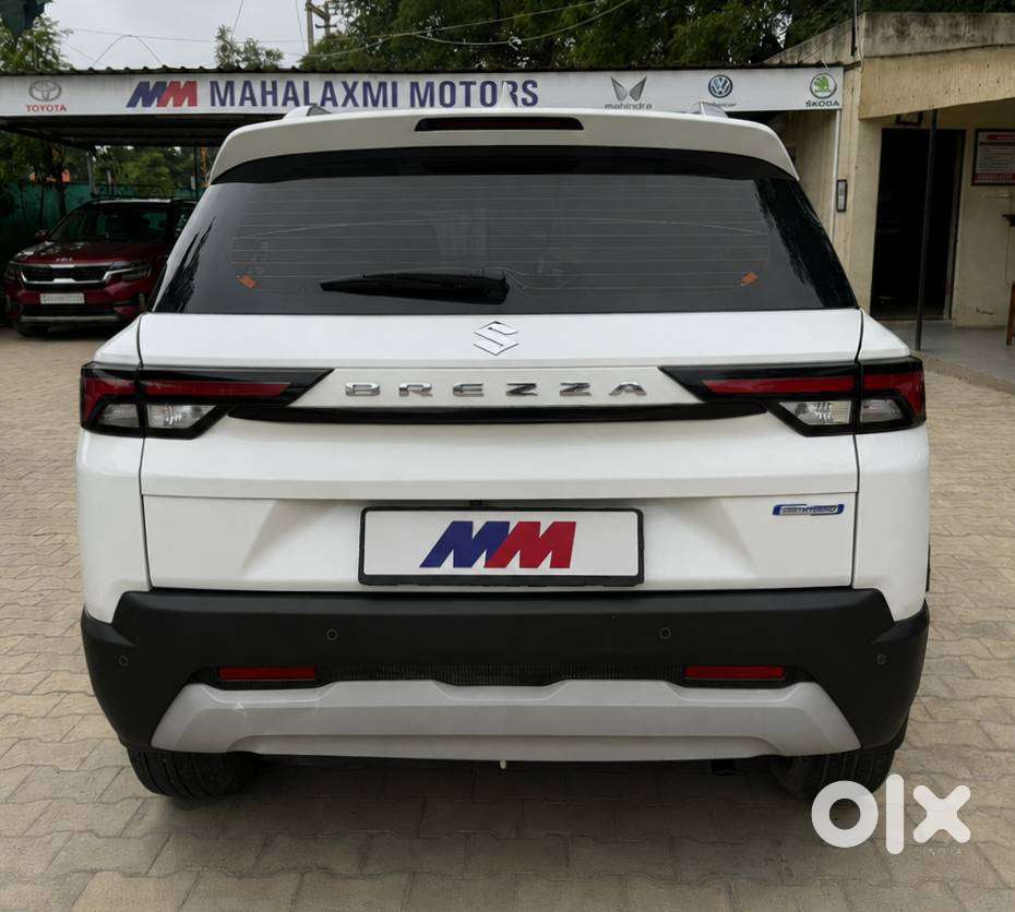 Maruti Suzuki Brezza 1.5 Zxi At Smart Hybrid, 2022, Petrol