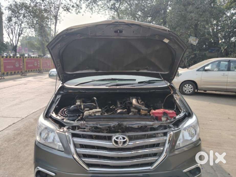 Toyota Innova 2.5 G (diesel) 8 Seater, 2011, Diesel