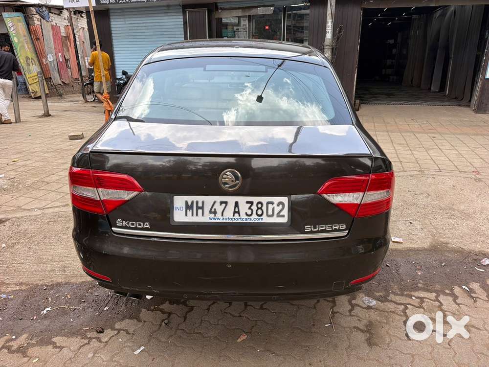 Skoda Superb 2015 Petrol 72833 Km Driven
