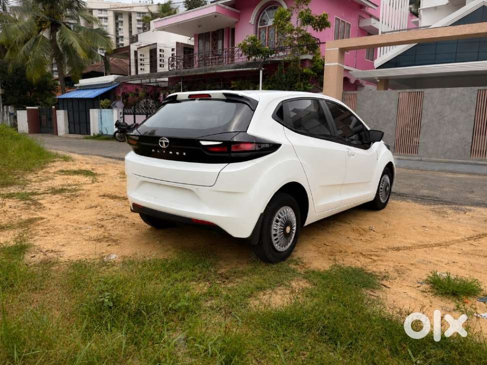 Tata Altroz 1.2 Xm, 2021, Petrol