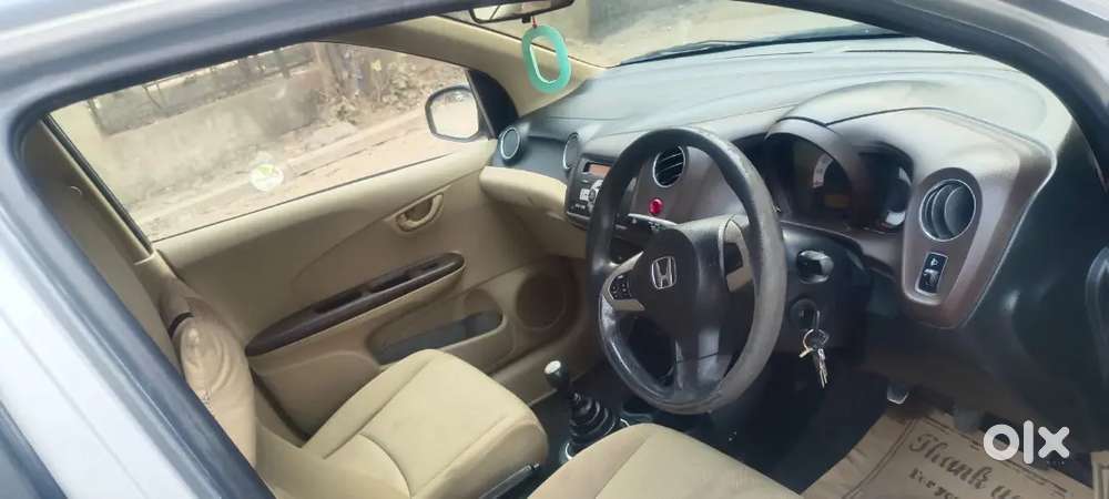 Honda Brio 2013 Petrol Well Maintained