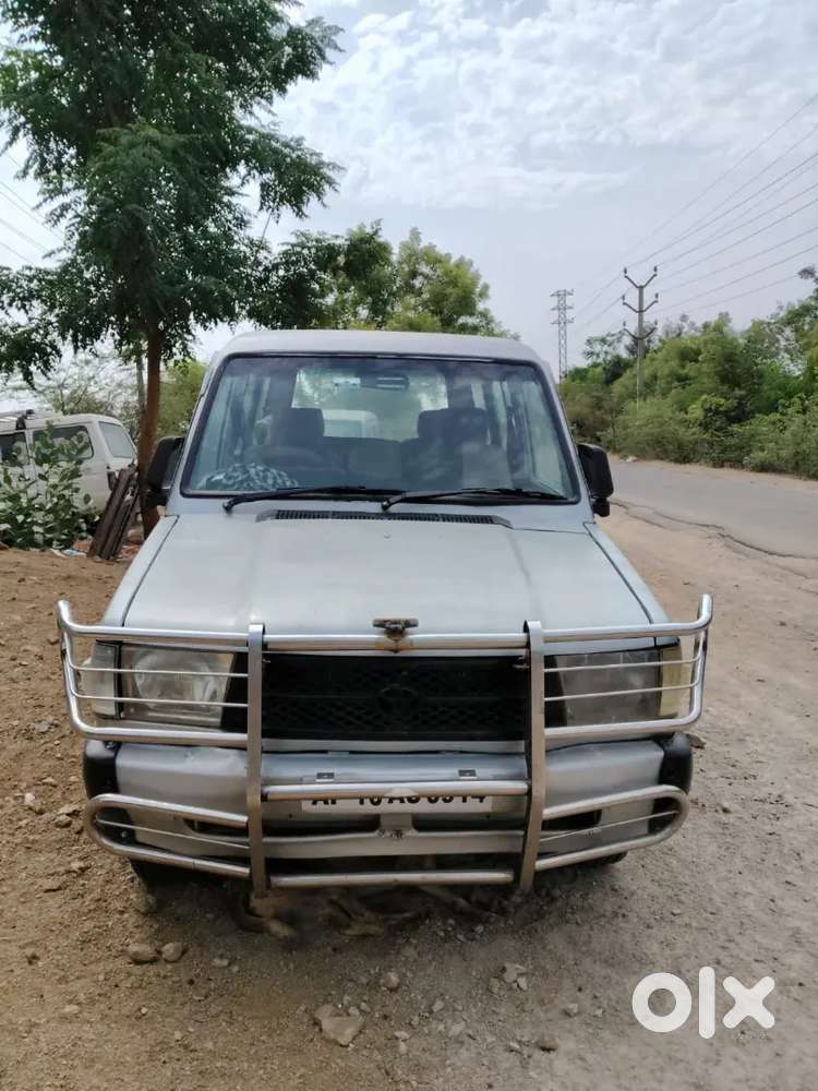 Toyota Qualis 2000 Diesel Good Condition New  Tyres And Smuth Engine