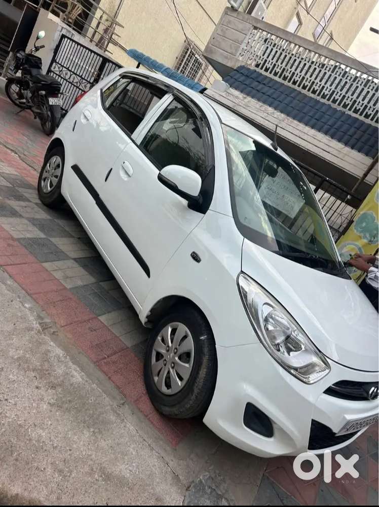 Hyundai I10 2012 Petrol 65000 Km Driven