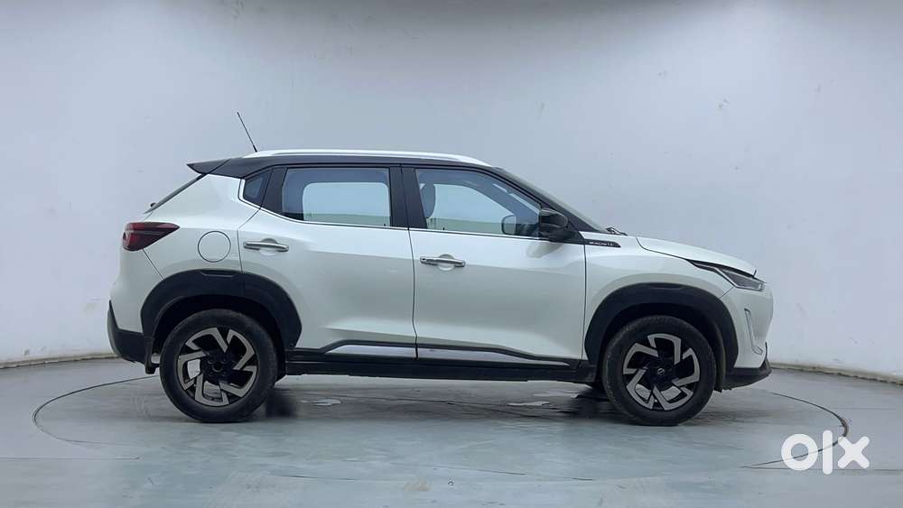 Nissan Magnite 1.0 Xv Premium Turbo Cvt, 2021, Petrol