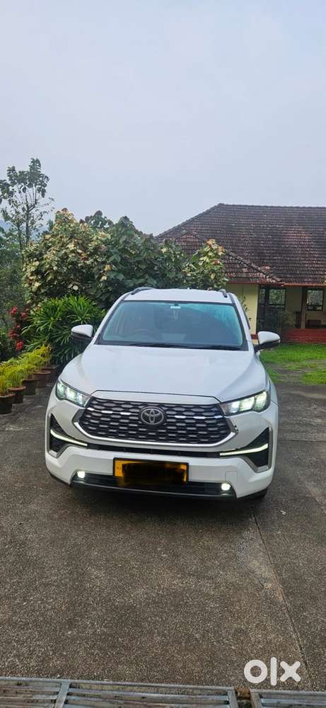 Toyota Innova Hycross 2024 Excellent Condition Immediate Sale
