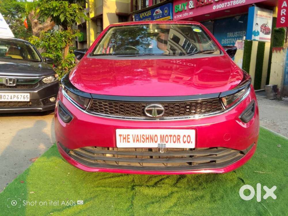 Tata Altroz 1.2 Xe, 2022, Petrol